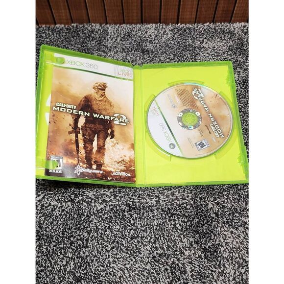 Xbox 360 Call of Duty Modern Warfare and Destiny #A75 - Picture 6 of 7
